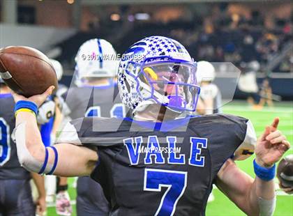 Thumbnail 3 in Sunnyvale vs. Pleasant Grove (UIL 4A Semifinal) photogallery.