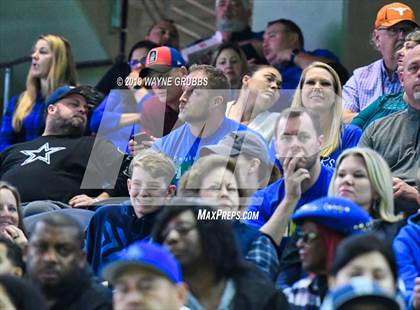 Thumbnail 2 in Sunnyvale vs. Pleasant Grove (UIL 4A Semifinal) photogallery.
