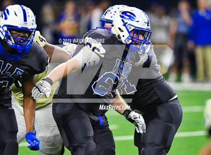 Thumbnail 1 in Sunnyvale vs. Pleasant Grove (UIL 4A Semifinal) photogallery.