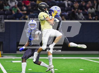 Thumbnail 1 in Sunnyvale vs. Pleasant Grove (UIL 4A Semifinal) photogallery.