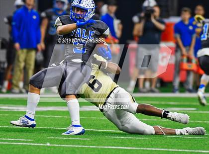 Thumbnail 3 in Sunnyvale vs. Pleasant Grove (UIL 4A Semifinal) photogallery.