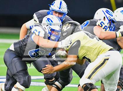 Thumbnail 1 in Sunnyvale vs. Pleasant Grove (UIL 4A Semifinal) photogallery.