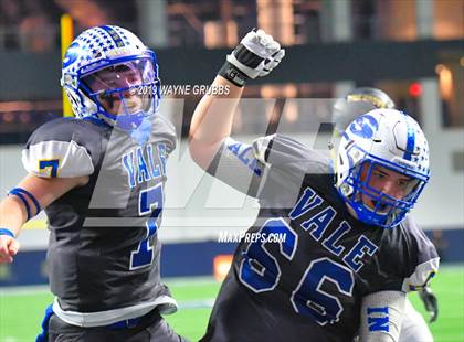 Thumbnail 1 in Sunnyvale vs. Pleasant Grove (UIL 4A Semifinal) photogallery.