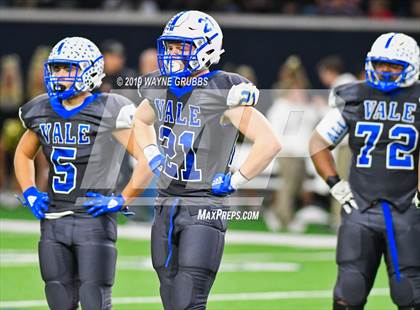 Thumbnail 2 in Sunnyvale vs. Pleasant Grove (UIL 4A Semifinal) photogallery.
