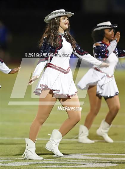 Thumbnail 3 in Robinson @ Life Waxahachie photogallery.
