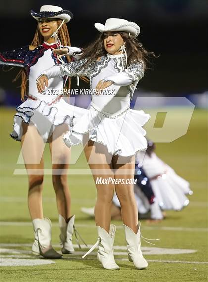 Thumbnail 1 in Robinson @ Life Waxahachie photogallery.