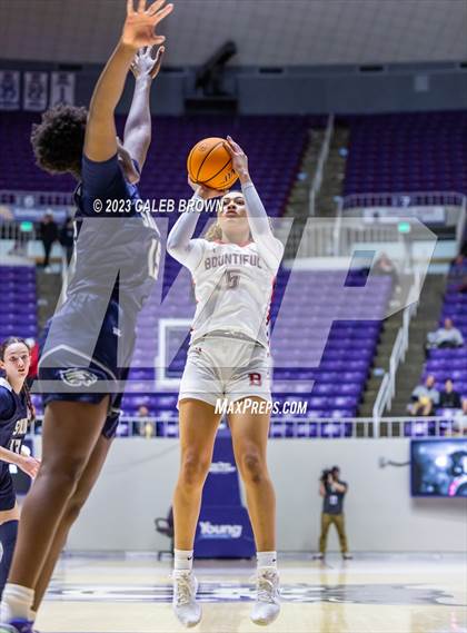 Thumbnail 2 in Skyline vs. Bountiful (UHSAA 5A Semifinal) photogallery.
