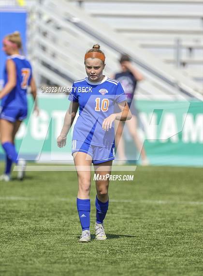 Thumbnail 3 in Clayton v St. Pius X (MSHSAA Class 2 State Championship) photogallery.