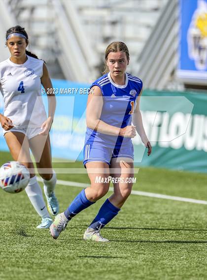 Thumbnail 1 in Clayton v St. Pius X (MSHSAA Class 2 State Championship) photogallery.