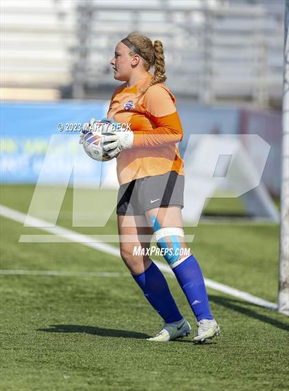 Thumbnail 2 in Clayton v St. Pius X (MSHSAA Class 2 State Championship) photogallery.