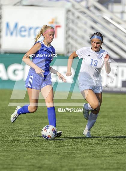 Thumbnail 2 in Clayton v St. Pius X (MSHSAA Class 2 State Championship) photogallery.
