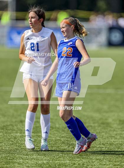Thumbnail 1 in Clayton v St. Pius X (MSHSAA Class 2 State Championship) photogallery.