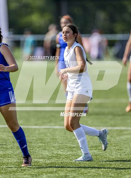 Thumbnail 1 in Clayton v St. Pius X (MSHSAA Class 2 State Championship) photogallery.