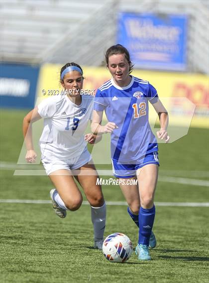 Thumbnail 2 in Clayton v St. Pius X (MSHSAA Class 2 State Championship) photogallery.