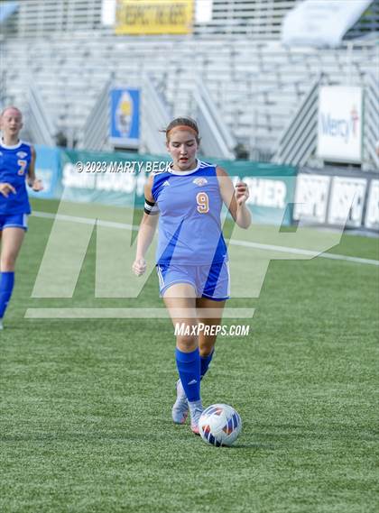 Thumbnail 3 in Clayton v St. Pius X (MSHSAA Class 2 State Championship) photogallery.