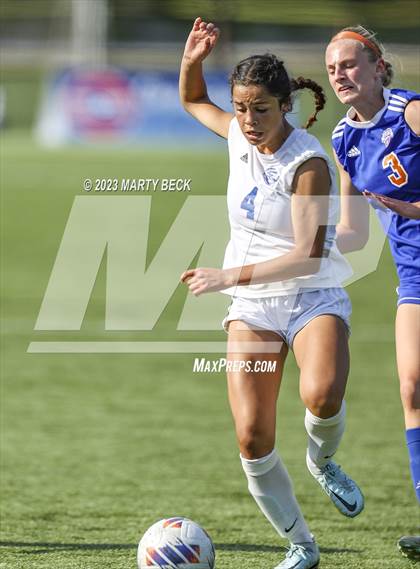 Thumbnail 2 in Clayton v St. Pius X (MSHSAA Class 2 State Championship) photogallery.