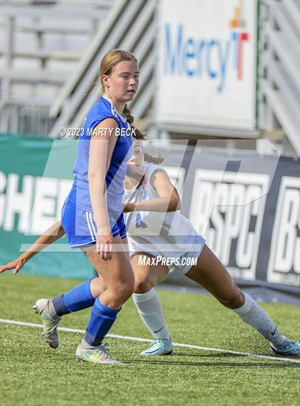 Thumbnail 3 in Clayton v St. Pius X (MSHSAA Class 2 State Championship) photogallery.