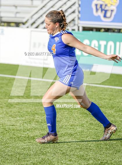 Thumbnail 1 in Clayton v St. Pius X (MSHSAA Class 2 State Championship) photogallery.