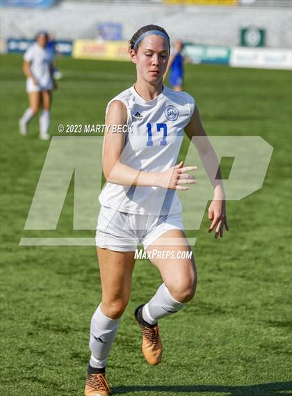 Thumbnail 1 in Clayton v St. Pius X (MSHSAA Class 2 State Championship) photogallery.
