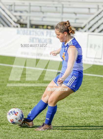 Thumbnail 1 in Clayton v St. Pius X (MSHSAA Class 2 State Championship) photogallery.