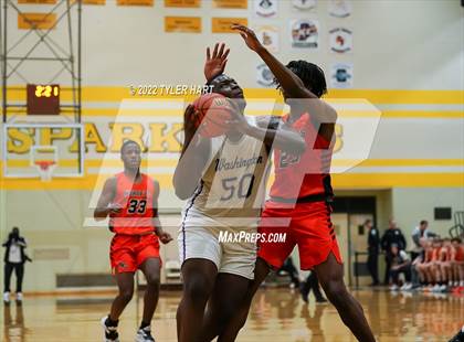 Thumbnail 1 in Beech Grove vs. Indianapolis Washington (IHSAA 3A Sectional Final) photogallery.