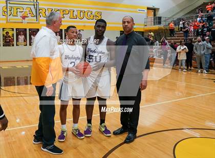 Thumbnail 3 in Beech Grove vs. Indianapolis Washington (IHSAA 3A Sectional Final) photogallery.
