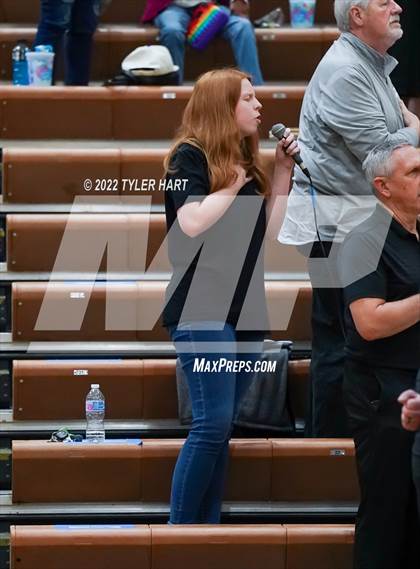 Thumbnail 2 in Beech Grove vs. Indianapolis Washington (IHSAA 3A Sectional Final) photogallery.