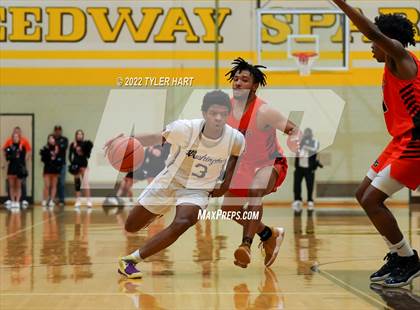 Thumbnail 2 in Beech Grove vs. Indianapolis Washington (IHSAA 3A Sectional Final) photogallery.