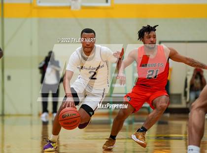 Thumbnail 3 in Beech Grove vs. Indianapolis Washington (IHSAA 3A Sectional Final) photogallery.