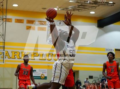 Thumbnail 2 in Beech Grove vs. Indianapolis Washington (IHSAA 3A Sectional Final) photogallery.