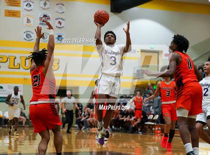 Thumbnail 1 in Beech Grove vs. Indianapolis Washington (IHSAA 3A Sectional Final) photogallery.