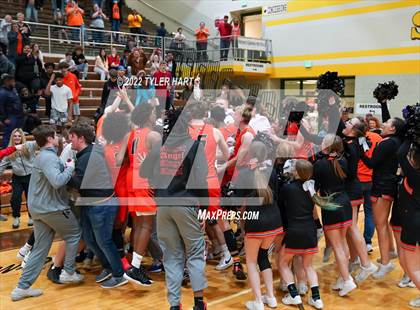 Thumbnail 2 in Beech Grove vs. Indianapolis Washington (IHSAA 3A Sectional Final) photogallery.