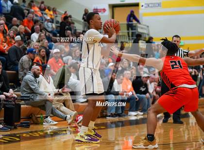 Thumbnail 2 in Beech Grove vs. Indianapolis Washington (IHSAA 3A Sectional Final) photogallery.