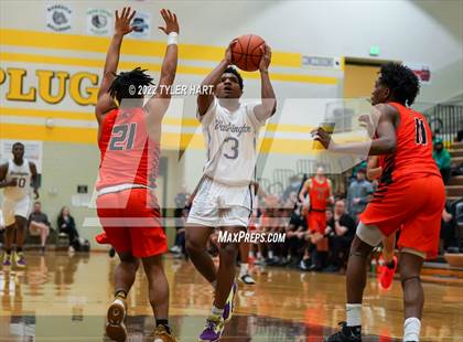 Thumbnail 3 in Beech Grove vs. Indianapolis Washington (IHSAA 3A Sectional Final) photogallery.