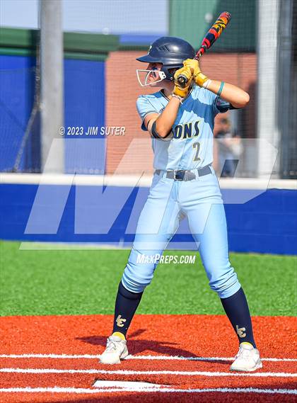 Thumbnail 1 in Lake Creek vs Elgin (UIL 5A Reg III Area Playoff) photogallery.
