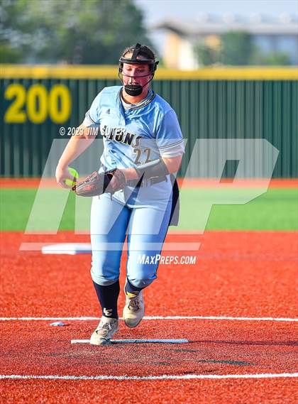 Thumbnail 1 in Lake Creek vs Elgin (UIL 5A Reg III Area Playoff) photogallery.