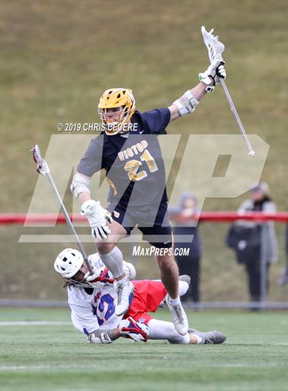 Thumbnail 3 in Victor @ Fairport photogallery.