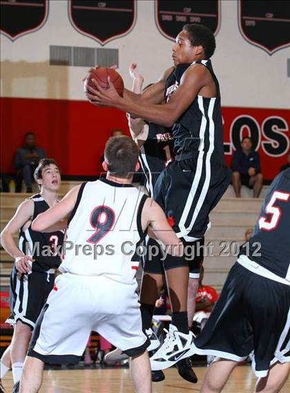 Thumbnail 2 in Abbotsford (British Columbia) vs. Harvard-Westlake (Hilltop Classic) photogallery.