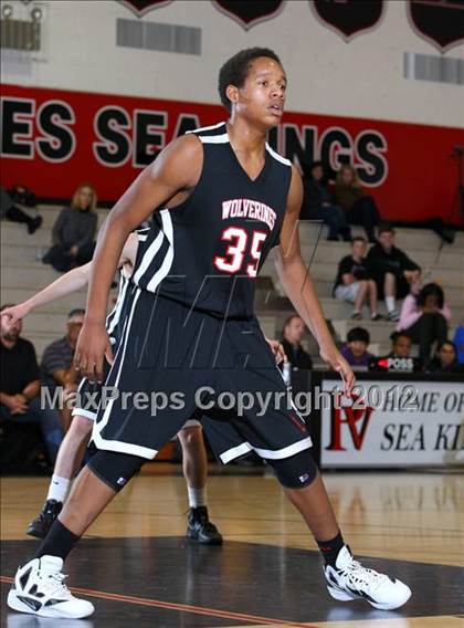 Thumbnail 2 in Abbotsford (British Columbia) vs. Harvard-Westlake (Hilltop Classic) photogallery.