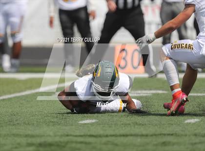 Thumbnail 3 in Kearns vs. Timpview photogallery.