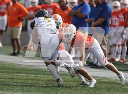 Thumbnail 3 in Kearns vs. Timpview photogallery.