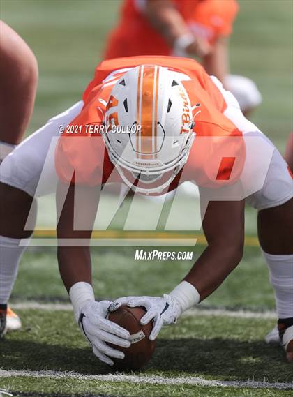 Thumbnail 3 in Kearns vs. Timpview photogallery.