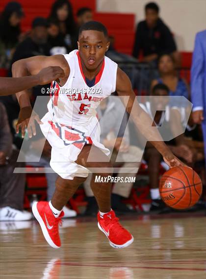 Thumbnail 2 in Narbonne vs. Redondo Union (Ryse Williams/Pac Shores Tournament) photogallery.
