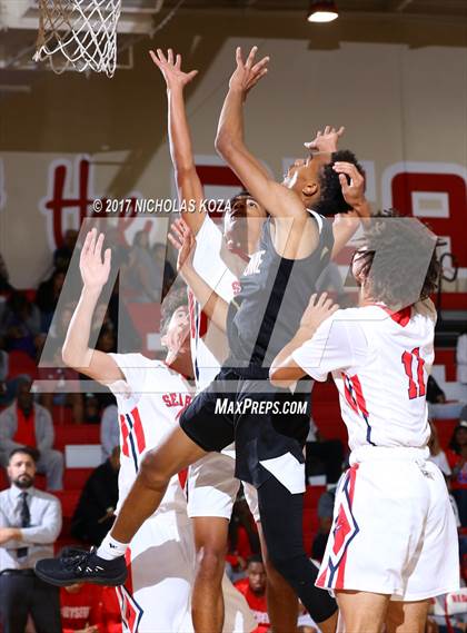 Thumbnail 3 in Narbonne vs. Redondo Union (Ryse Williams/Pac Shores Tournament) photogallery.