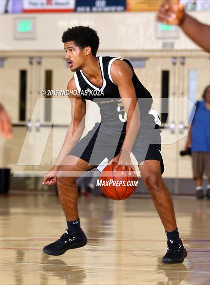 Thumbnail 2 in Narbonne vs. Redondo Union (Ryse Williams/Pac Shores Tournament) photogallery.