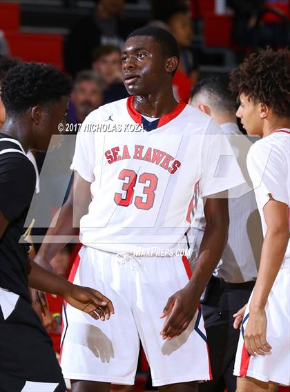 Thumbnail 2 in Narbonne vs. Redondo Union (Ryse Williams/Pac Shores Tournament) photogallery.