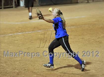 Thumbnail 3 in Norco vs. Santiago (CIF SS D1 Final) photogallery.