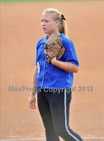 Thumbnail 2 in Norco vs. Santiago (CIF SS D1 Final) photogallery.