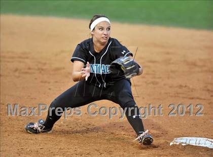 Thumbnail 2 in Norco vs. Santiago (CIF SS D1 Final) photogallery.