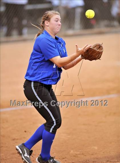 Thumbnail 3 in Norco vs. Santiago (CIF SS D1 Final) photogallery.
